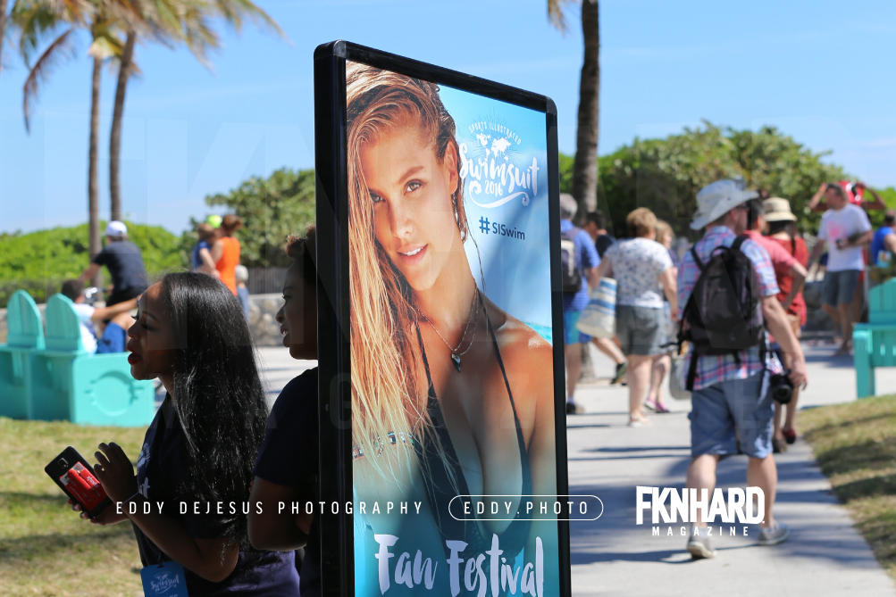 EddyDeJesus-Photography-Fknhard-Magazine-Sports-Illustrated-Swimsuit-Beach-beachside-xfinity-cellphone-siswim-advertisement-backpack-palm-trees