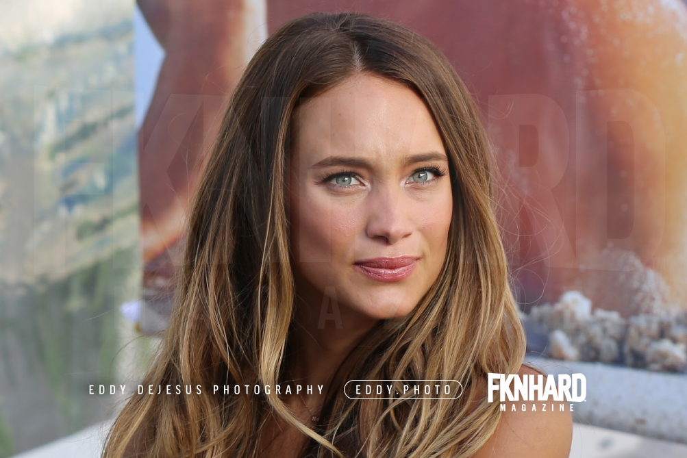 EddyDeJesus-Photography-Fknhard-Magazine-Sports-Illustrated-Swimsuit-hannah-davis-interview-magazine-signing